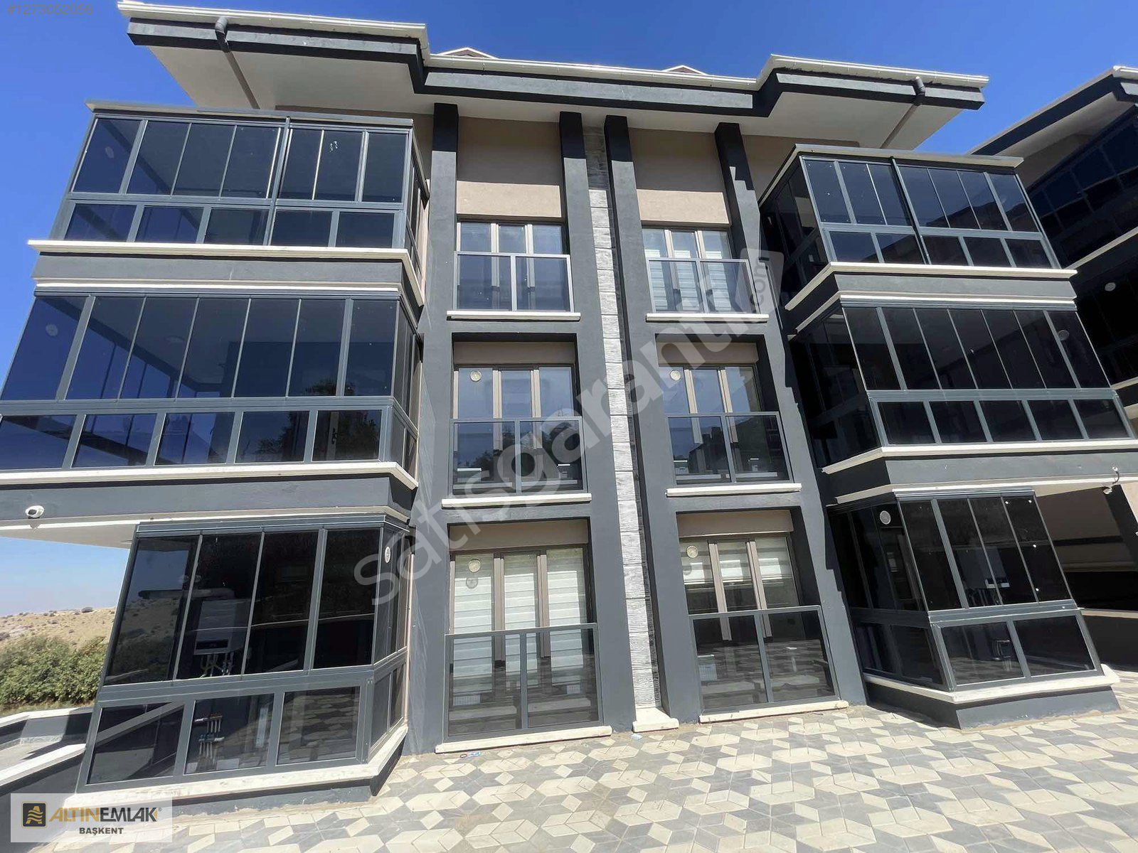 ALTIN EMLAK'tan İNCEK'de1+1 SATILIK ARA KAT ÖN CEPHE