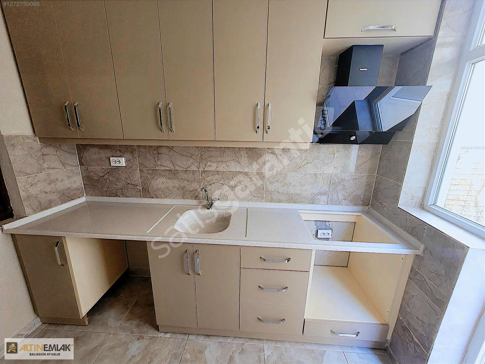ALTIN EMLAKTAN YENİ MAHALLEDE KİRALIK YENİLENMİŞ 2+1 DAİRE