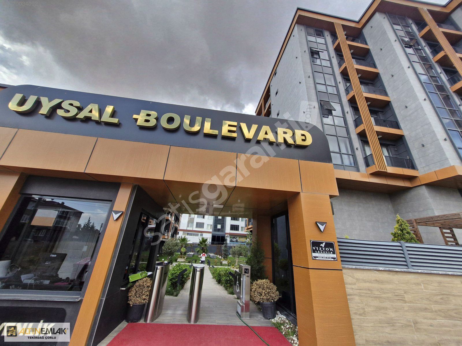 RUMELİ MAHALLESİ UYSAL BOULEVARD ARA KAT PEYZAJ CEPHE BOŞ 1+1