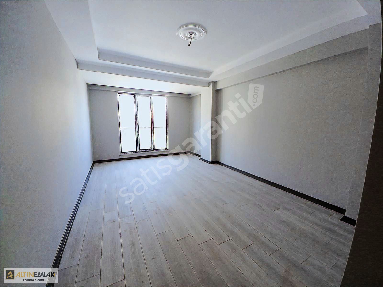 ERGENE CUMHURİYET MAH.SIFIR ARAKAT 2+1 DAİRE- D-100 YOLUNA YAKIN