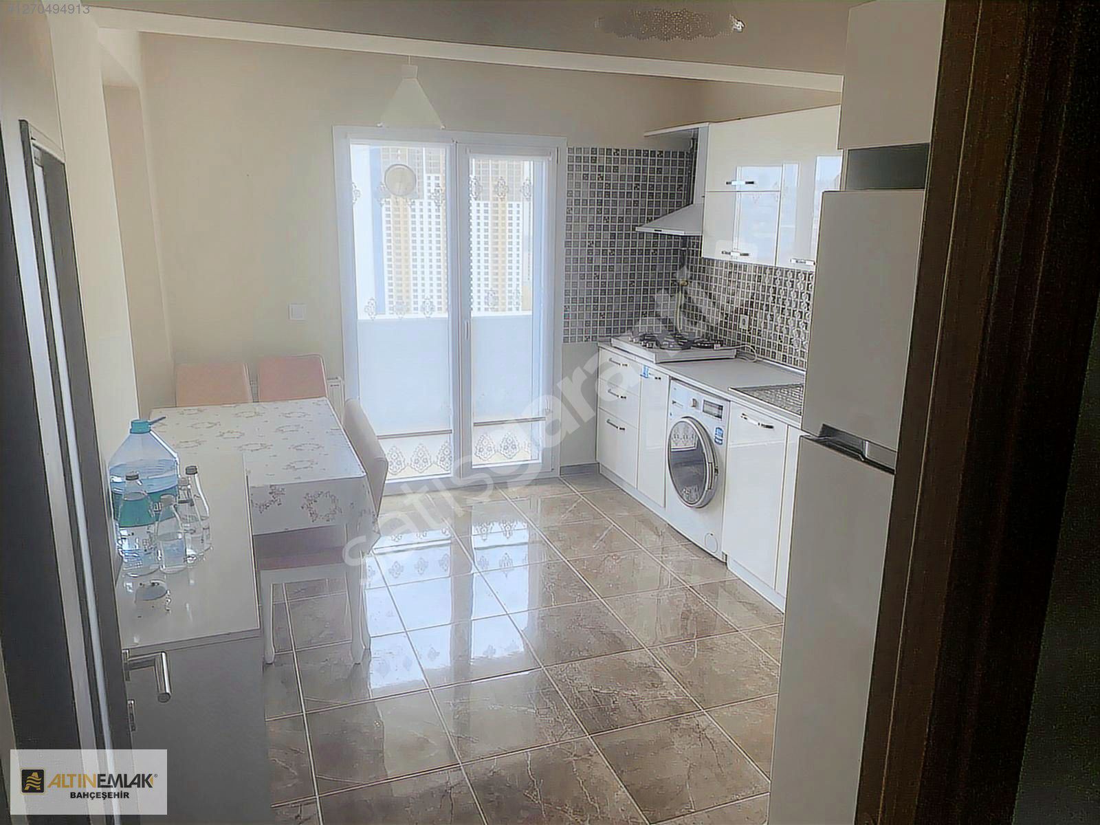 BAHÇEŞEHİR MAXİMOON SİTESİ 2+1 KAPALI MUTFAK TADİLATLI DAİRE