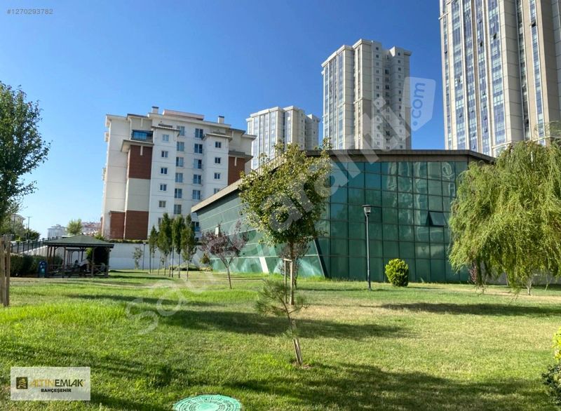 BAHÇEŞEHİR VADİTEPE KISA KATLI BLOKTA GÜNEY 4+1 KİRALIK DAİRE