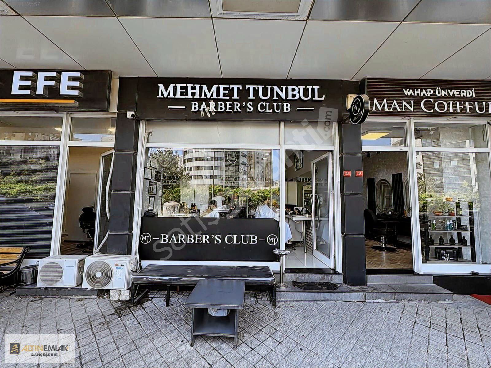 Bahçeşehirin Merkezinde İşlek Konumda Devren Kiralık Kuaför