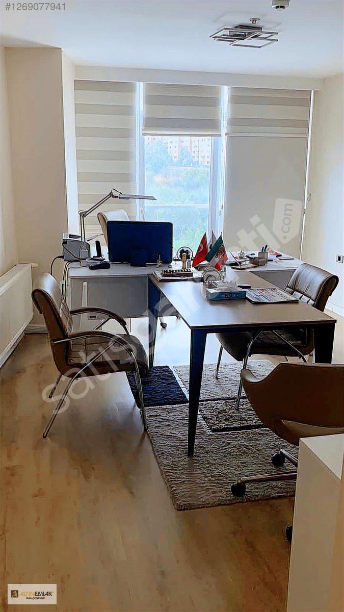 Bahçeşehir loca da satılık 2+1 daire