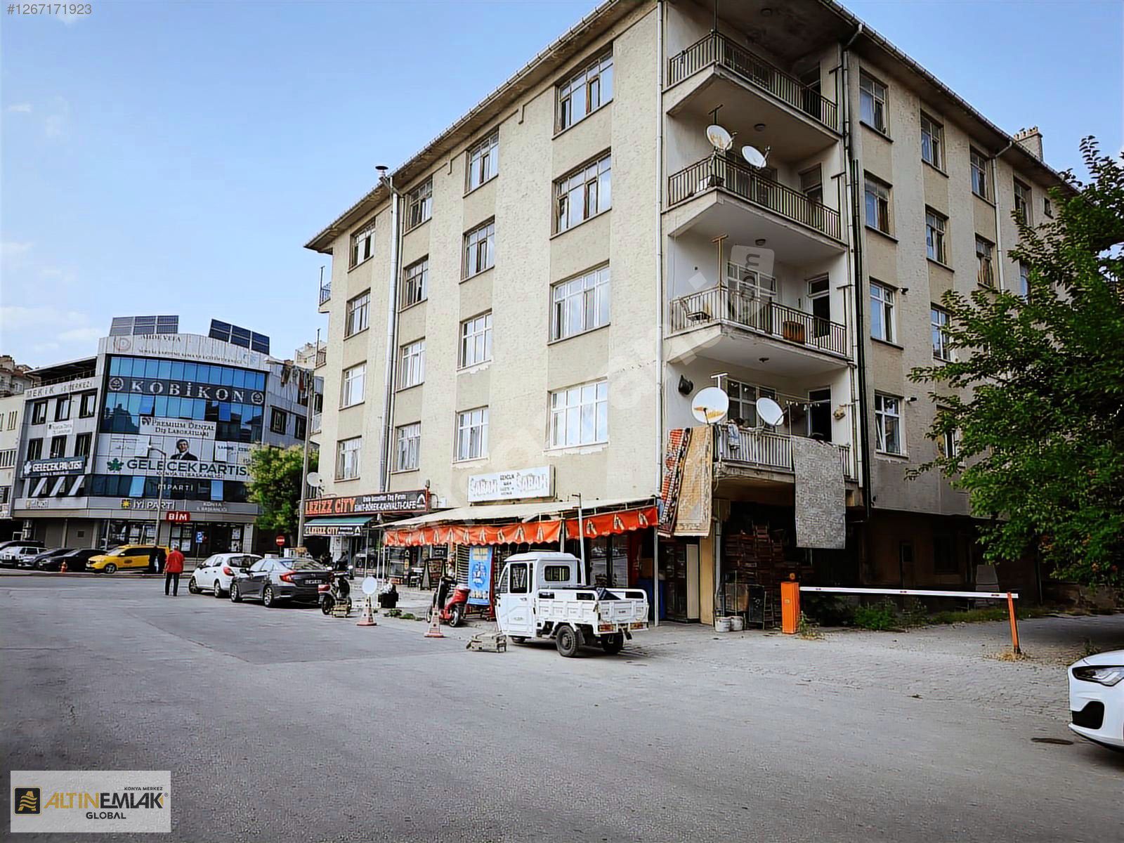 Konya Merkez'de Kupon Konumda Satılık Arsa+Bina