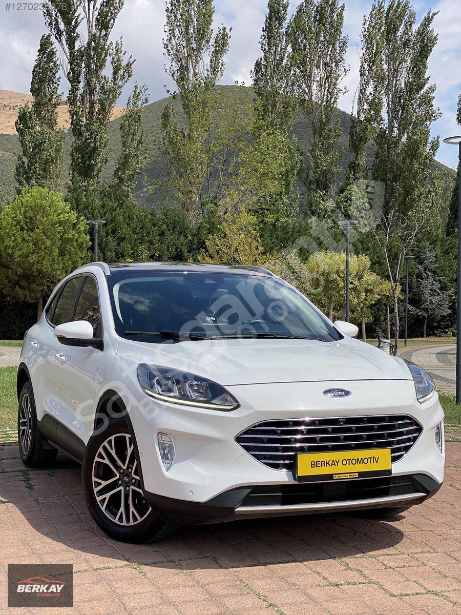 BERKAY OTOMOTİV HATASIZ BOYASIZ TRAMERSİZ FORD KUGA TİTANİUM