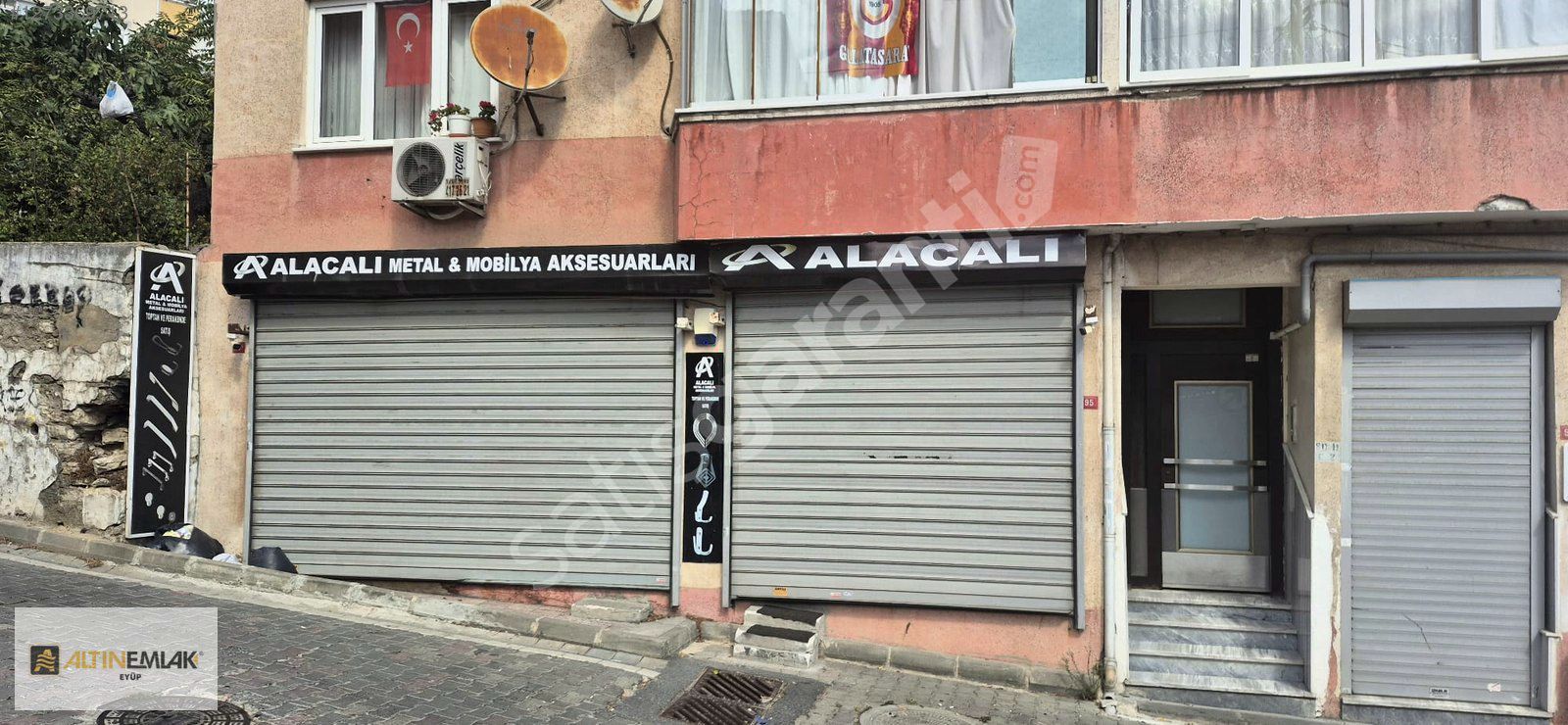 EYÜPSULTAN DÜĞMECİLER MAHALLESİ 70 M2 CADDE ÜZERİ KİRALIK DÜKKAN