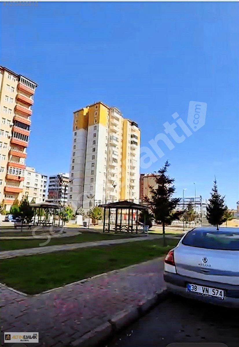 YENİŞEHİR GENİŞ ERAS SİTELERİ'NDE 3+1 CADDE CEPHELİ FIRSAT DAİRE