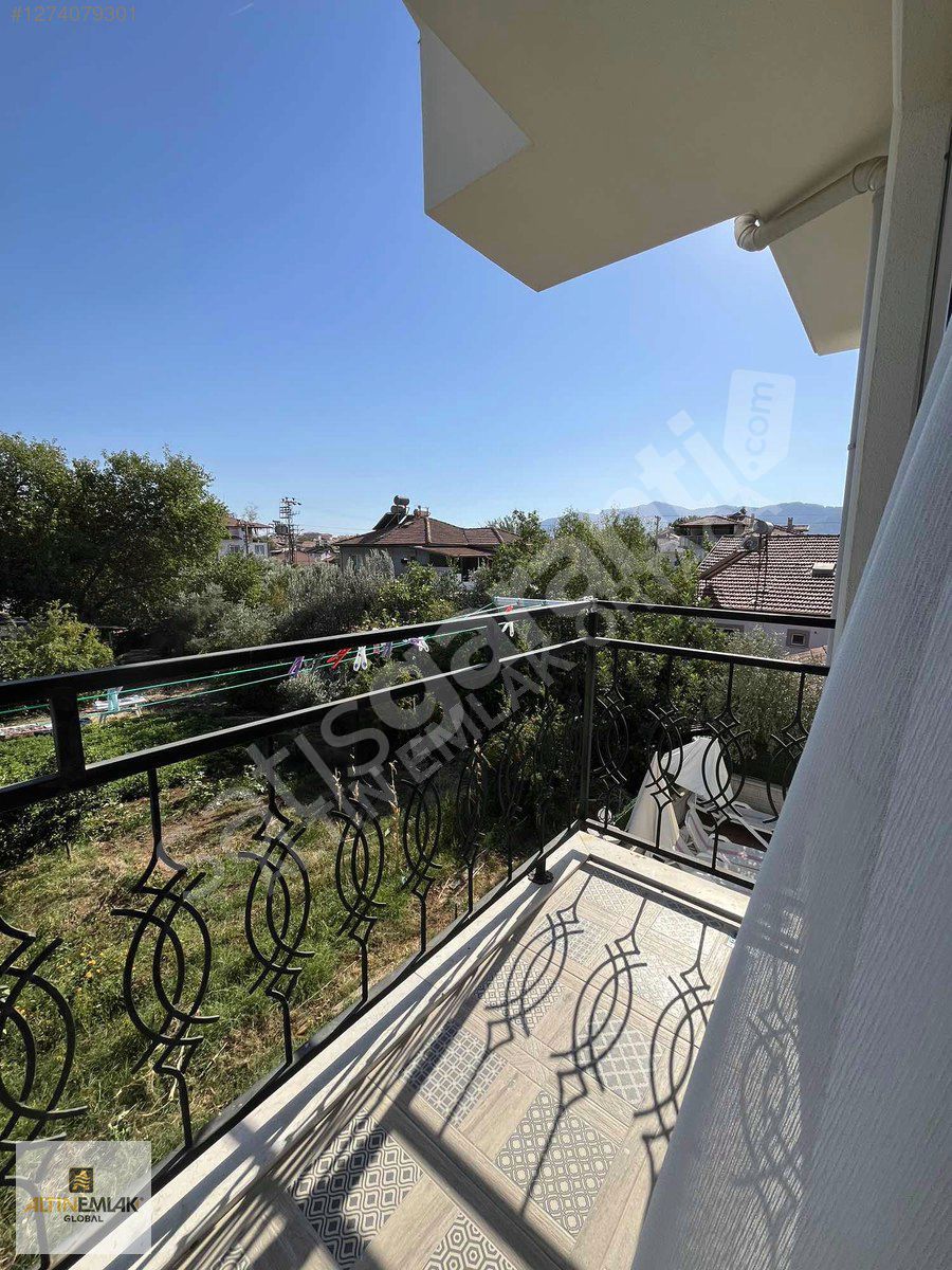 Müstakil Girişli 4+1 Havuzlu Eşyalı Satılık Villa