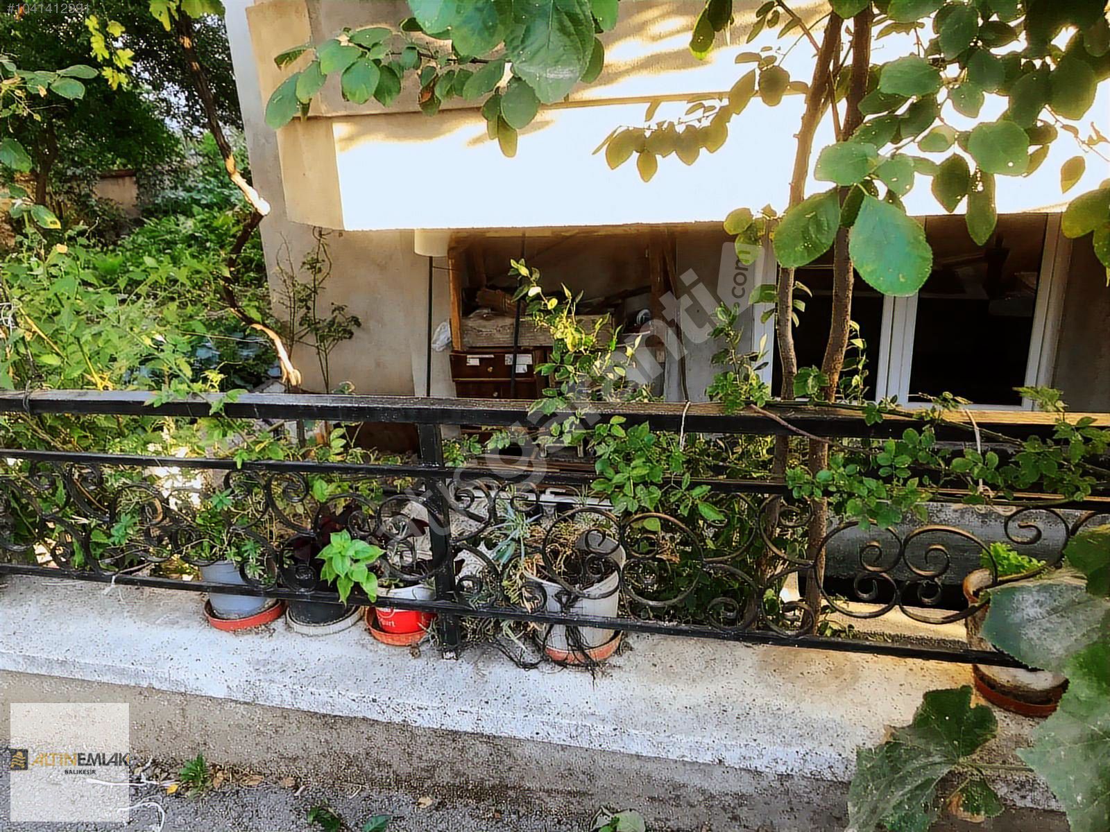 Balıkesir Plevne de 2+1 KİRALIK Kombili bodrum katı Daire