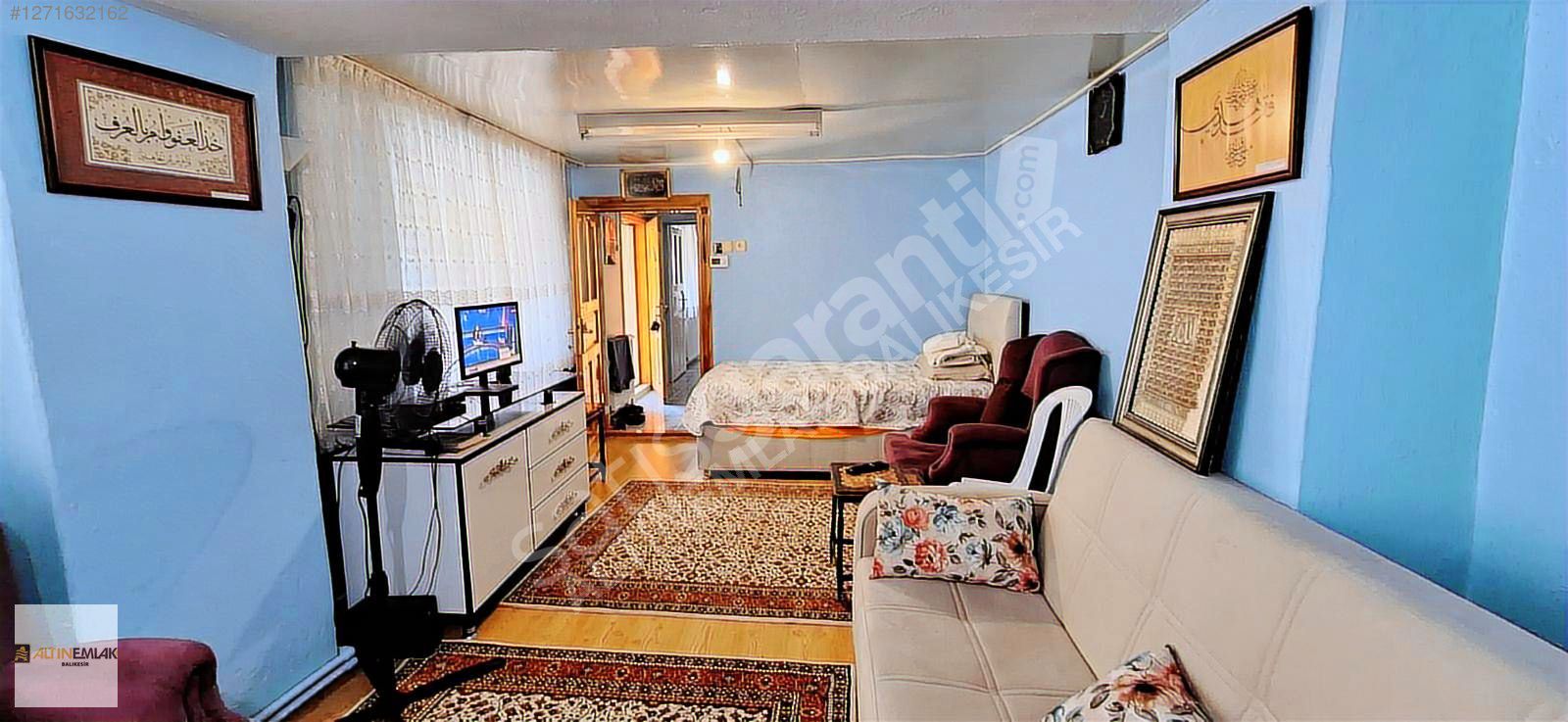 Orucgazi Mahallesi'nde 4 kat imarlı arsa üzerinde Müstakil Ev