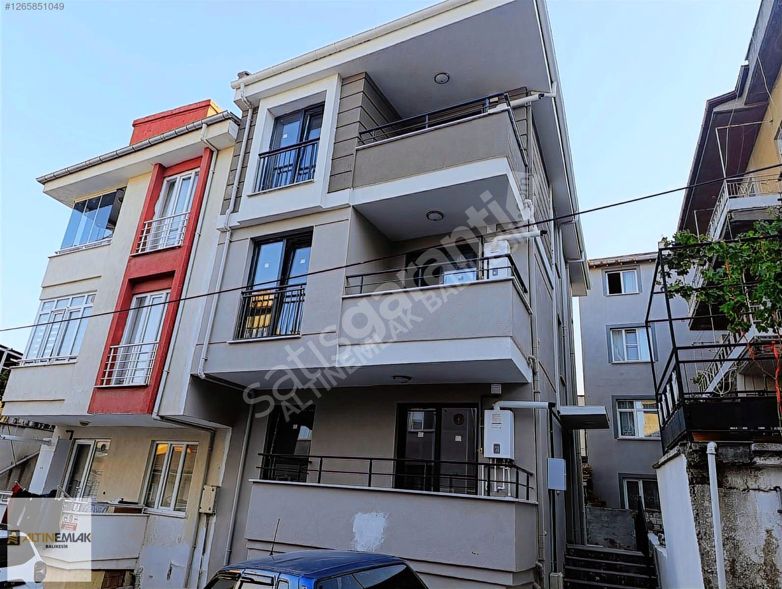 TOYGAR MAHALLESİ'NDE SATILIK 1+1 DAİRE