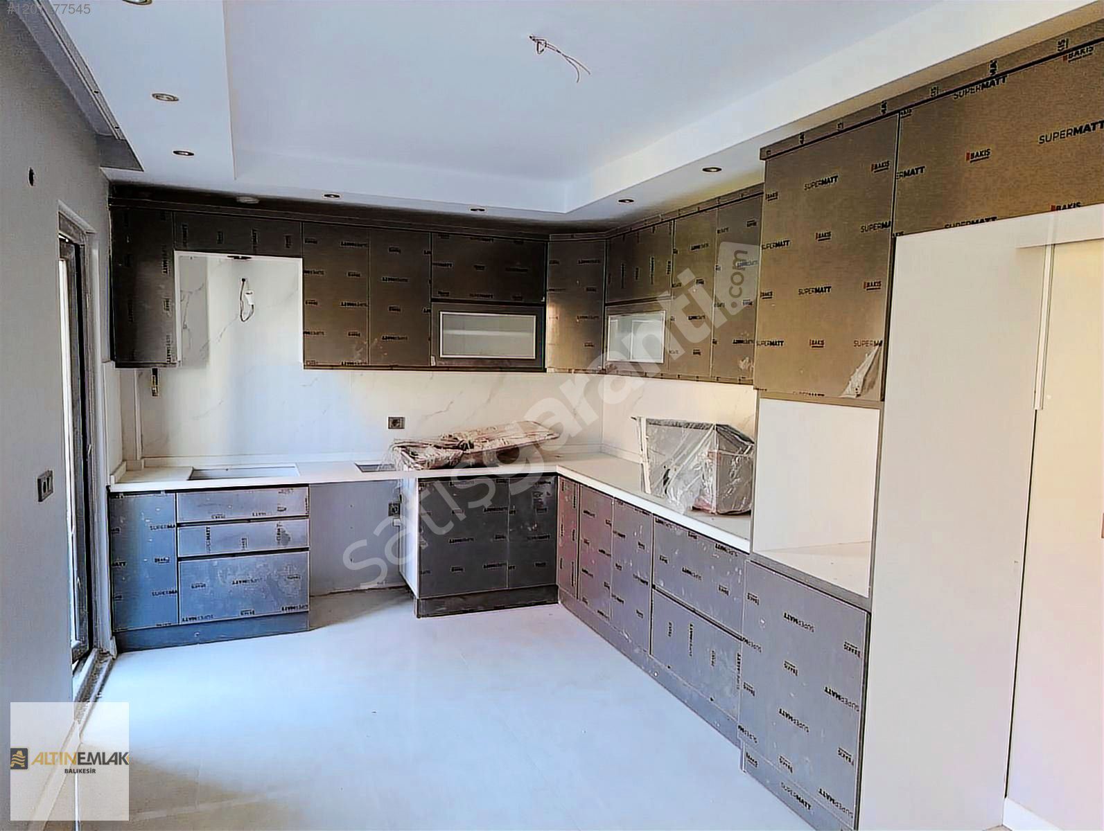 BAHÇELİEVLER MAHALLESİ KİRALIK LÜKS SIFIR 5+2 DUBLEKS DAİRE
