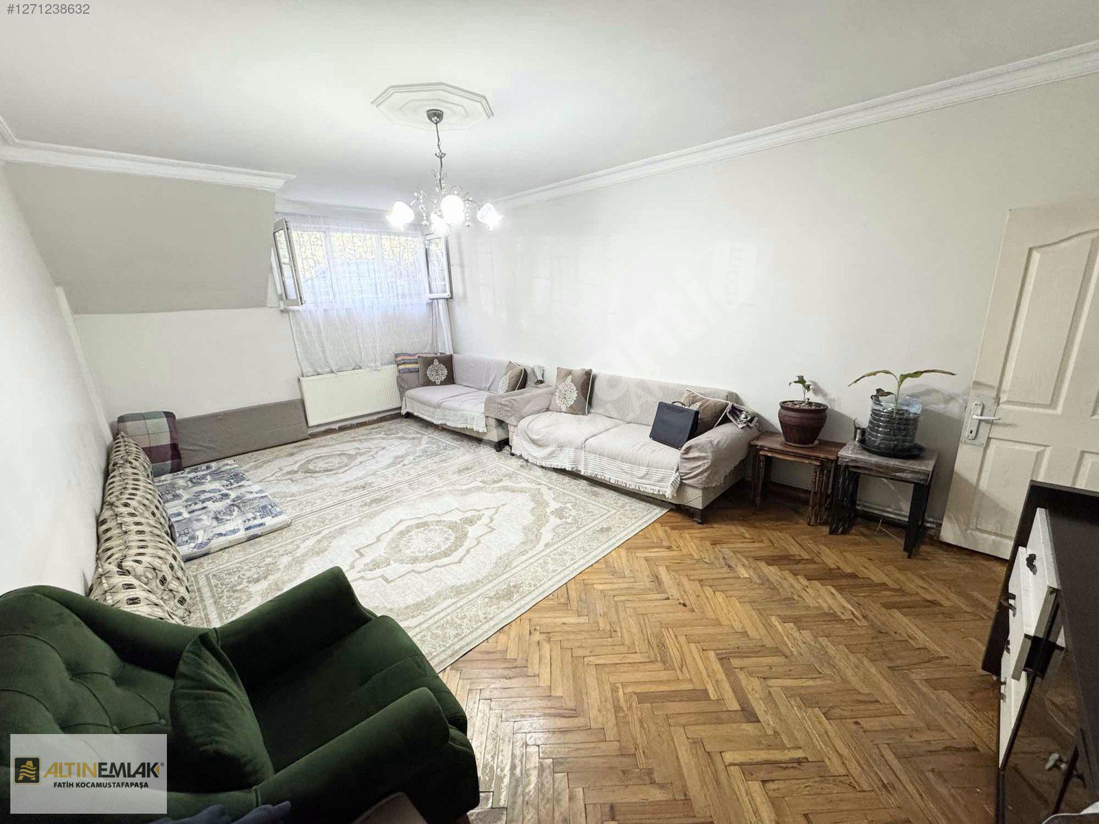 ALTIN EMLAK'TAN 100 M2 2+1 KİRALIK GENİŞ DAİRE