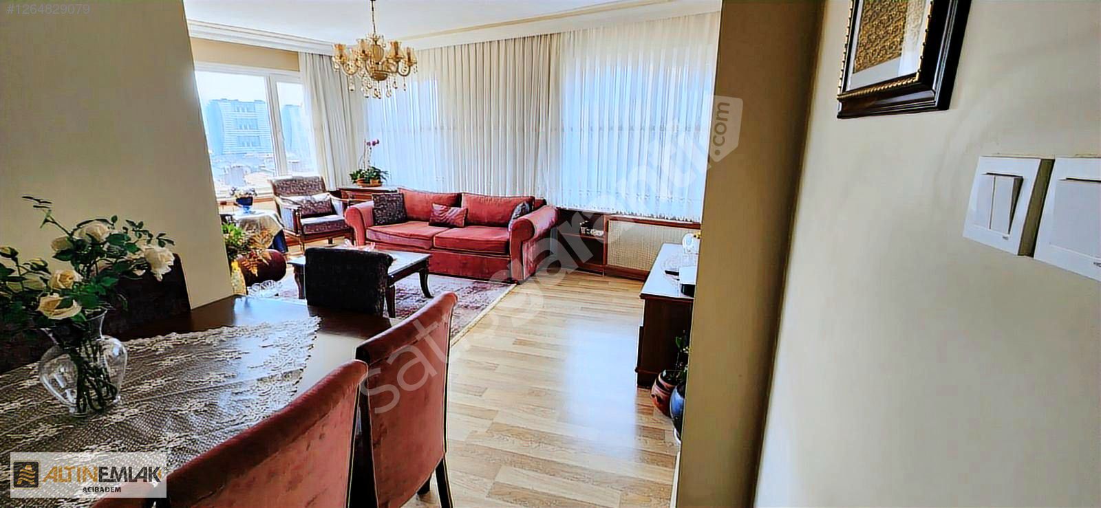 ACIBADEM İKBALİYE'de,BAŞTAN SONA ŞEHİR MANZARALI,3+1,95M2,ARAKAT