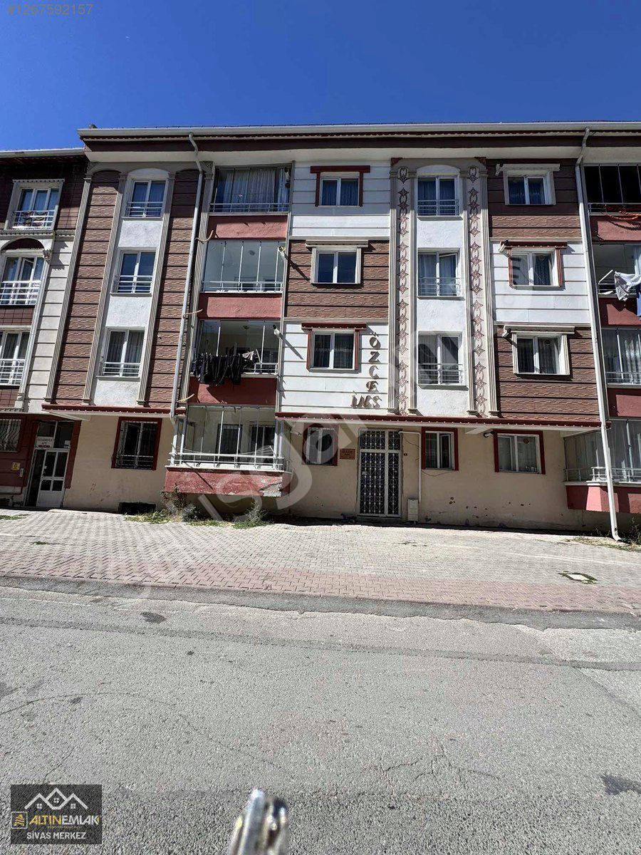 ALTIN EMLAK'TAN HUZUR MAHALLESİNDE SATILIK 3+1 DAİRE