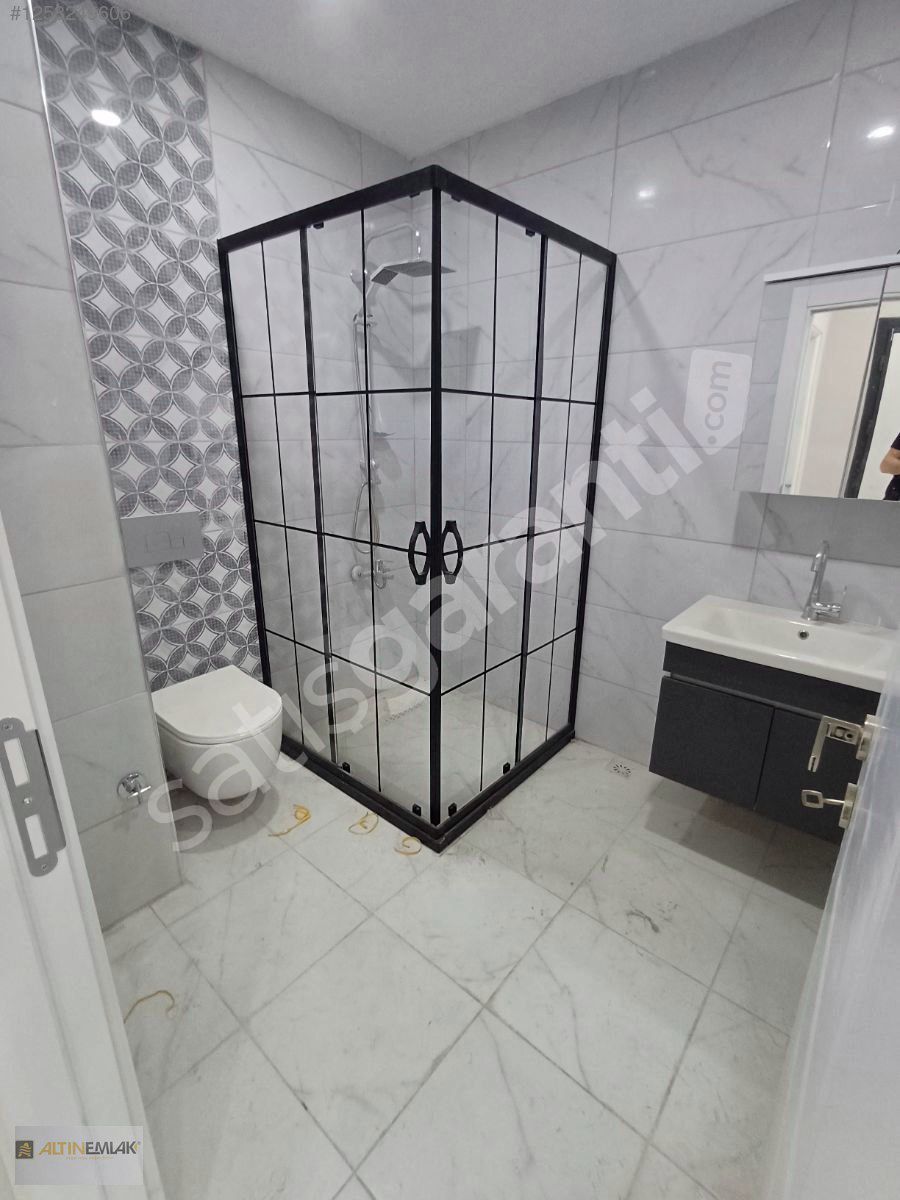 HADIMKÖY HASTANE MAHALLESİNDE SATILIK 2+1 DAİRE