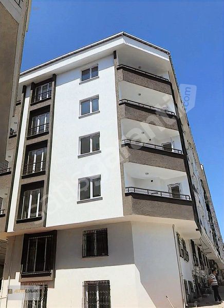 BAHÇEŞEHİR 2. KISIM YANINDA 2+1*KÖŞE KONUMDA SATILIK DAİRE