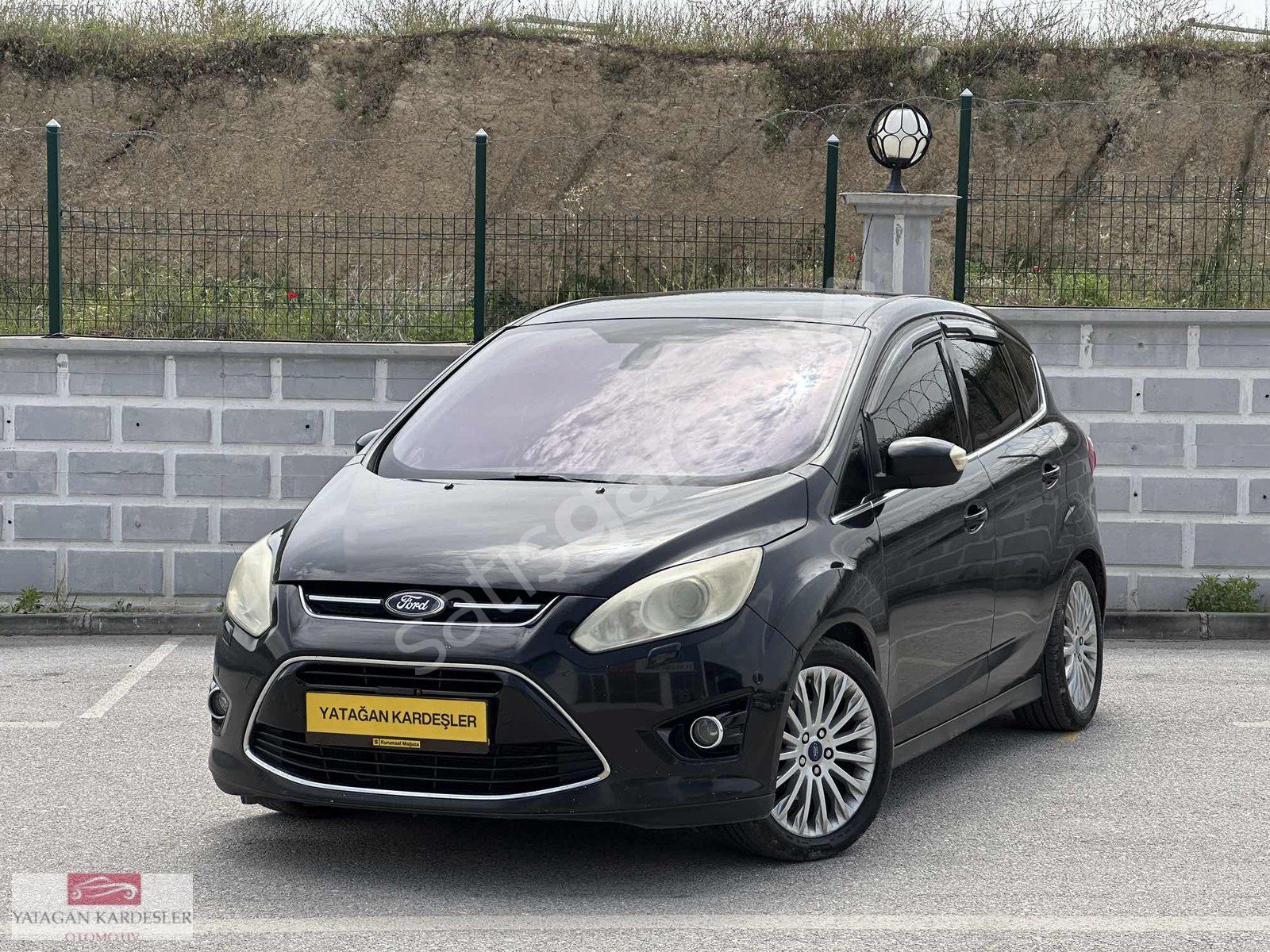 YATAĞAN KARDEŞLER OTODAN 2012 FORD CMAX 1.6 TİTANİUM BOYASIZ CAM