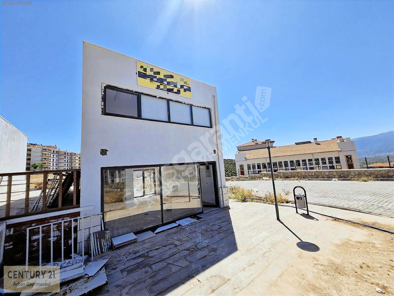 İZMİR KEMALPAŞA ÇAMBEL TOKİ 3 KATLI KÖŞE BAŞI 120M2 DÜKKAN