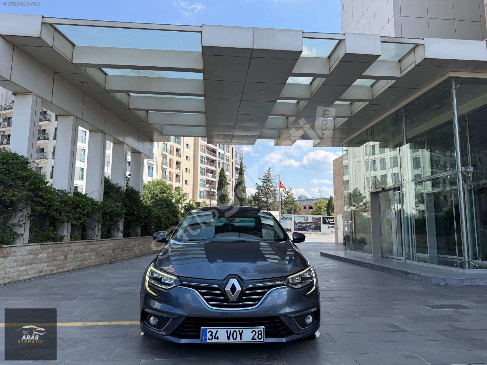 ARAS OTOMOTİVDEN 2018 MODEL MEGANE SUNROFLU TESLA EKRAN