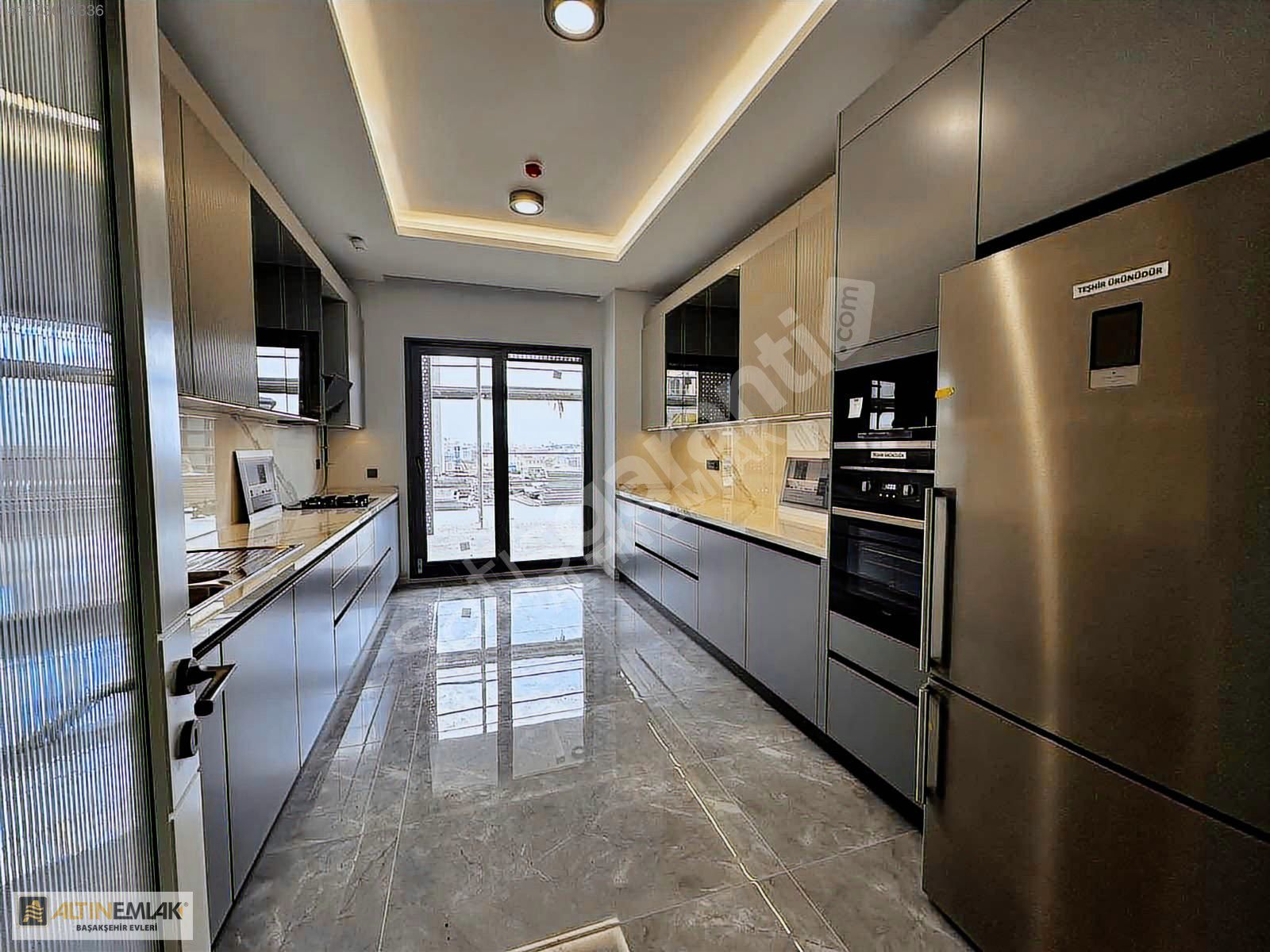KAYAŞEHİR EBRULİ SİTESİNDE EMLAK KONUT DEVİRLİ 4+1 SATILIK DAİRE