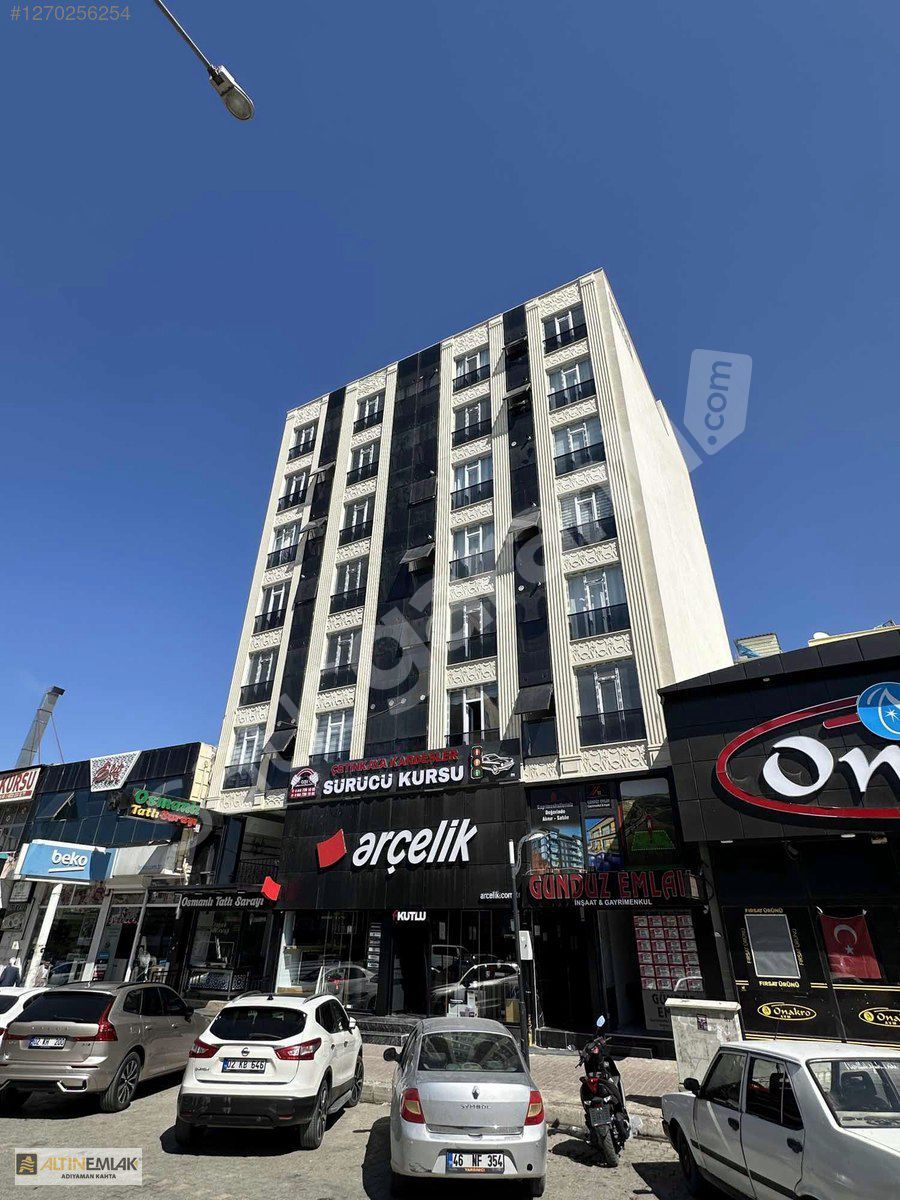 MERKEZİ KONUMDA SATILIK 1+1 DAİRE