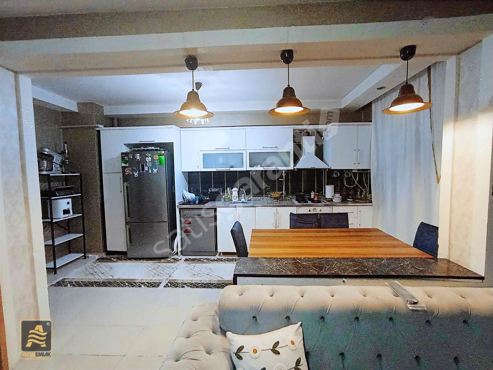 DİYARBAKIR BAĞCILAR'DA TOPTANCILAR SİTESİNDE SATILIK 3+1 DAİRE