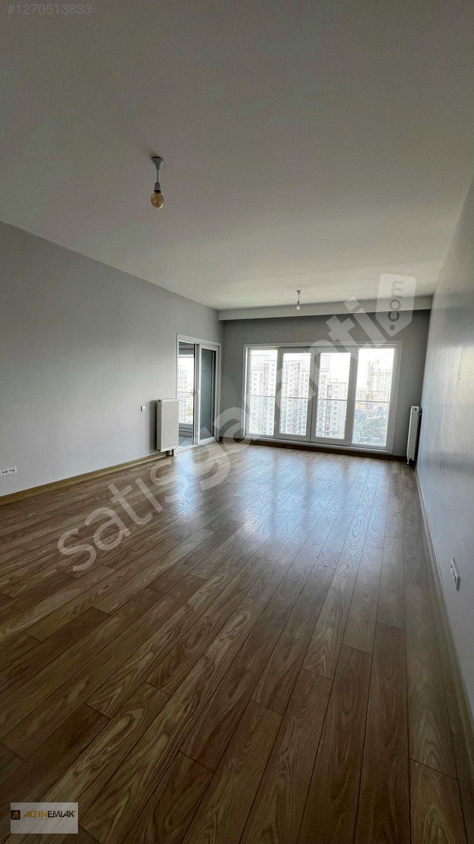 AVRUPARK HAYAT * BOŞ * KISA BLOKTA * CADDE CEPHELİ * DEPOLU 2+1