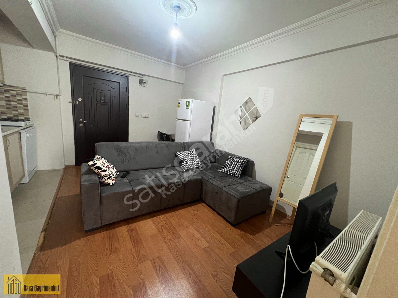 Kasa Gayrimenkul | Görükle | R. Boztürk Apt.| Eşyalı 2+1 Kiralık