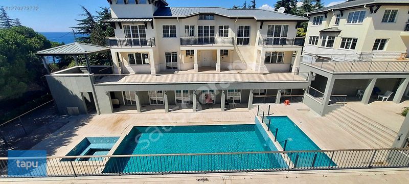 Miramar Evleri B Blok Büyükçekmecede 7+1 Lüks Villa