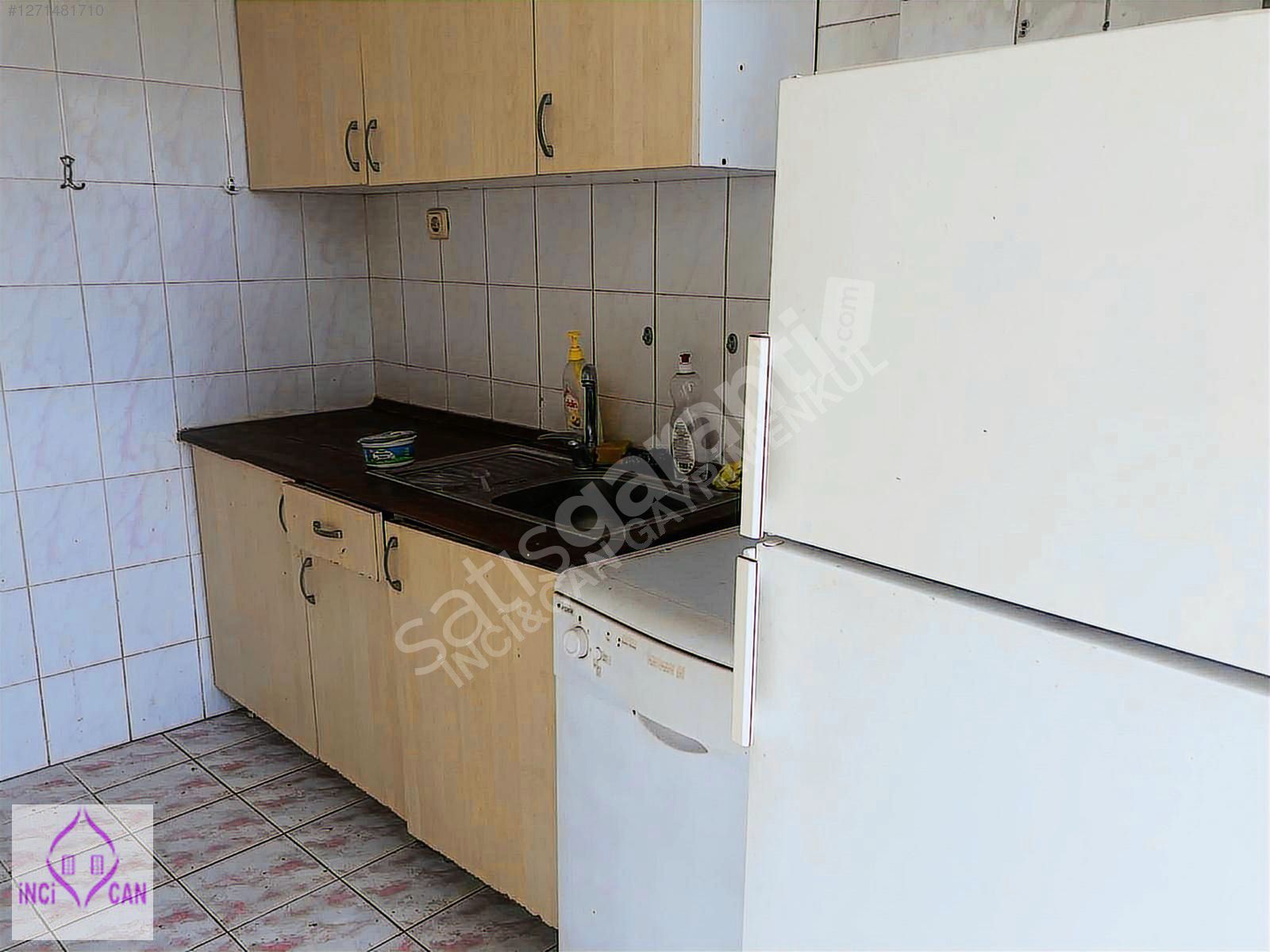 Avcılar Gümüşpala mh Devlet hastanesin yanı 2+1 ara kat