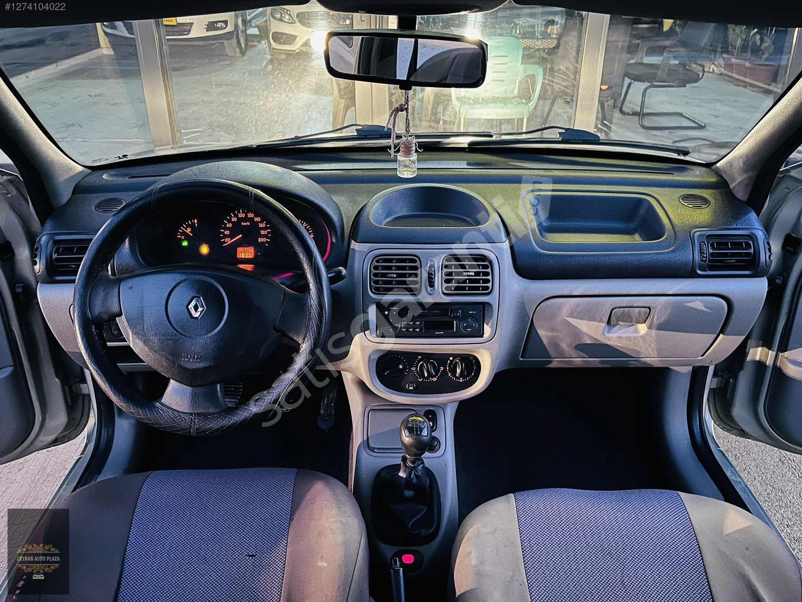 CEYRAN AUTO PLAZA DAN ORJİNAL 151 binde DEĞİŞENSİZ BENZİNLİ CLİO