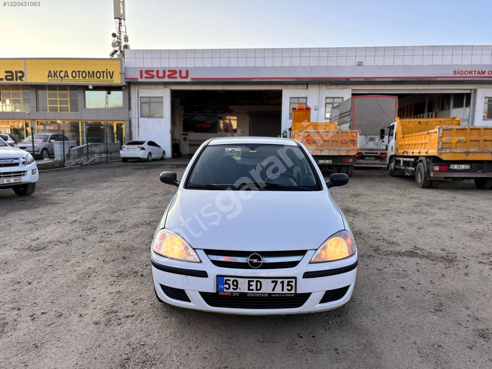 AKÇA TEKİRDAĞ 2005 OPEL CORSA VAN 1.3 CDTİ