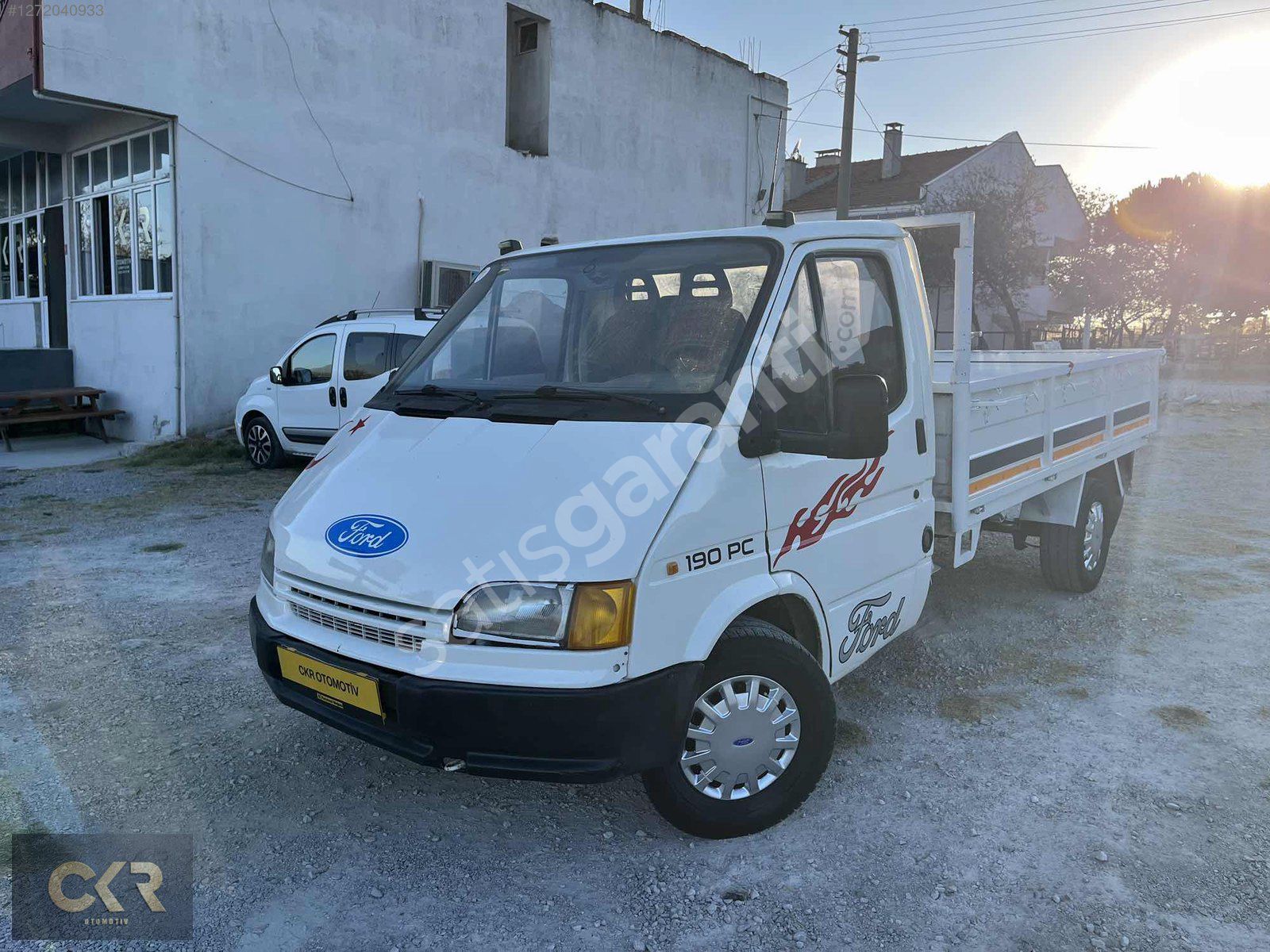 CKR'den 1995 FORD TRANSİT SIFIR MOTORLU