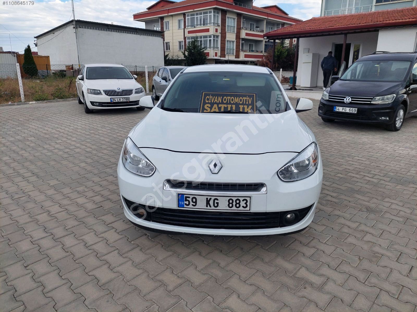 2012 MODEL RENAULT FLUENCE