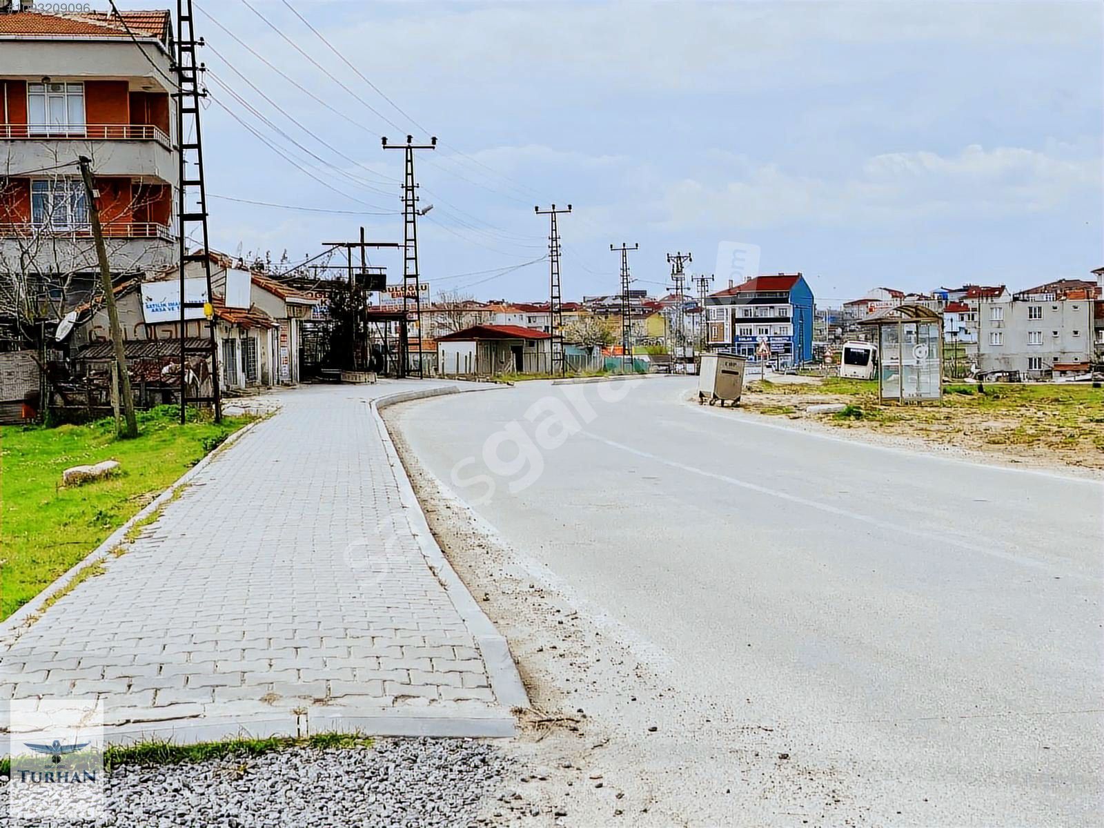 BU PARAYA BU BÖLGEDE YAPI İZNİ OLAN İMARLI İFRAZLI ARSA YOK!