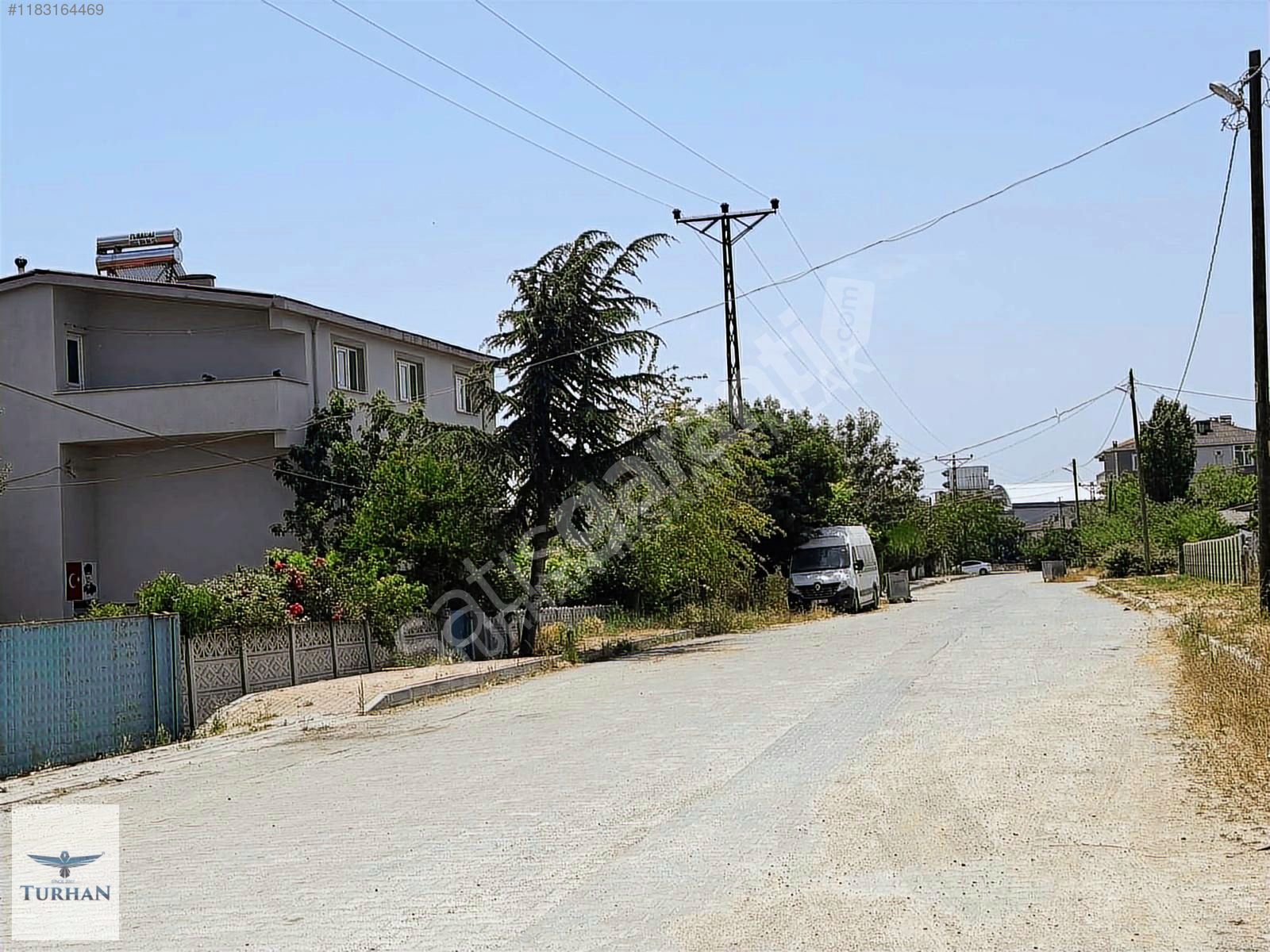PINARÇA MAHALLESİNDE CADDEYE CEPHE 405 m2 ARSA