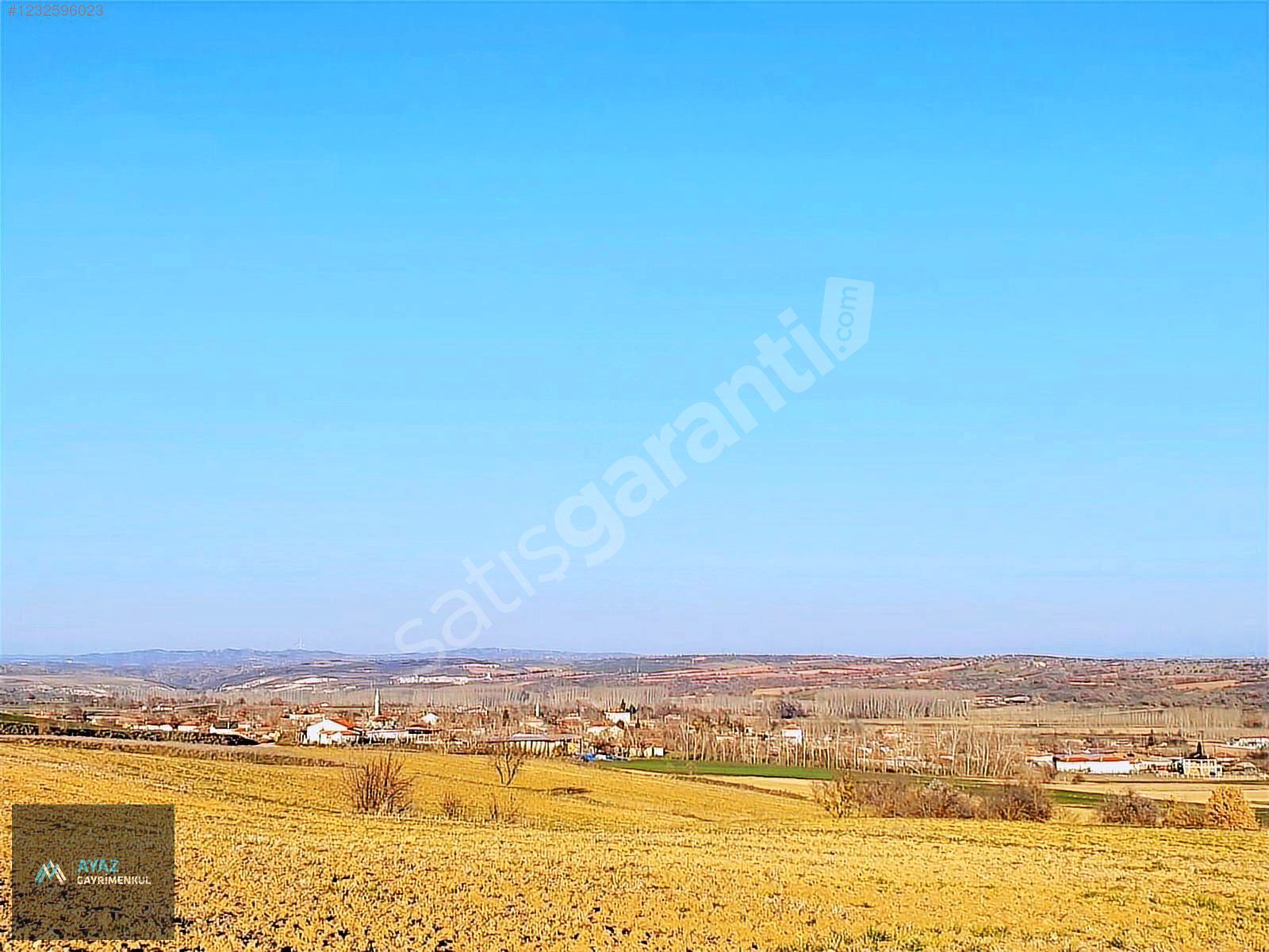 KIRKLARELİ MERKEZ KOYUNBABA KÖYÜNDE 1100M2 SATILIK TARLA