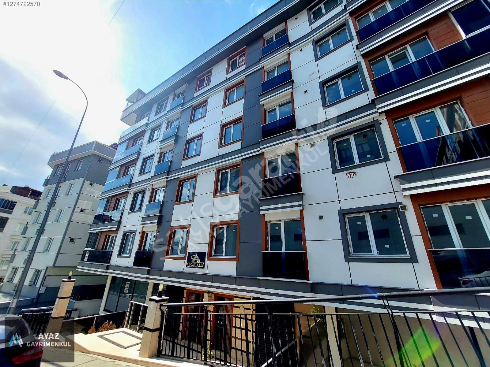 BEYLİKDÜZÜ KAVAKLI MAHALLESİNDE 3+1 SATILIK DAİRE
