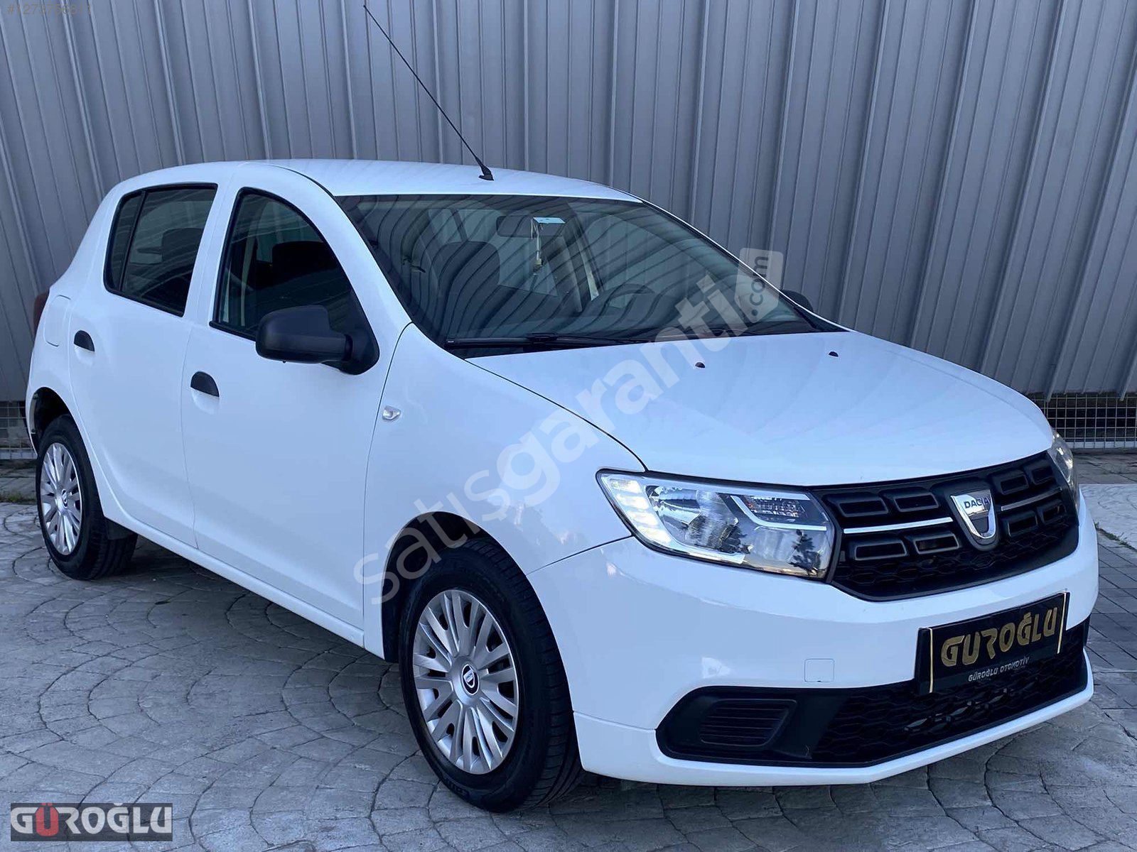 GÜROGLUNDAN 2020 MODEL HATASIZ BOYASIZ 110 BİN DE DACİA SANDERO