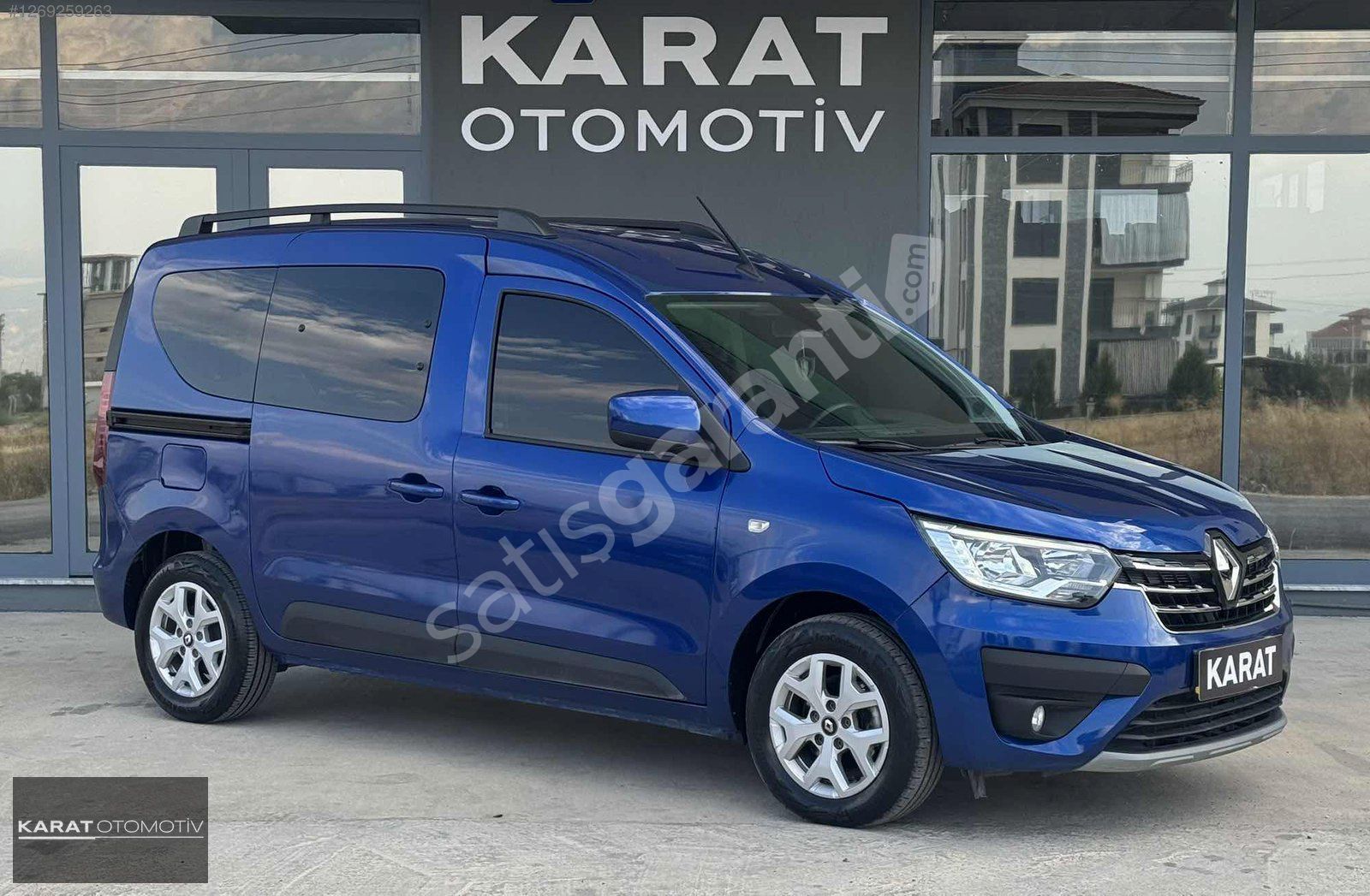 K A R A T 2023 RENAULT EXPRESS DEĞİŞENSİZ 40.000 KM %20 KDVLİ
