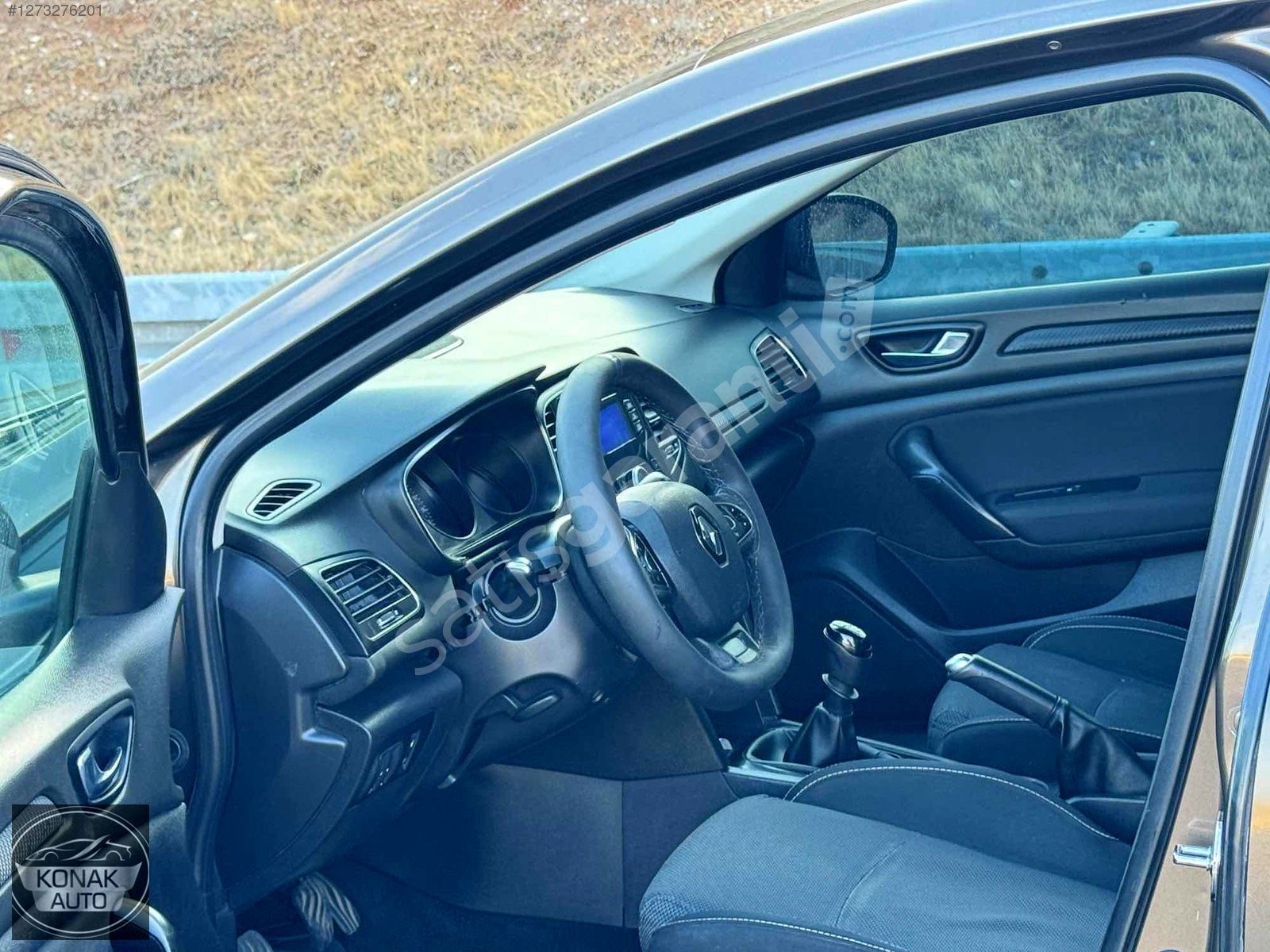 KONAK AUTO / 2017 / MEGANE 4 /1.6 115 HP LANSMAN RENK