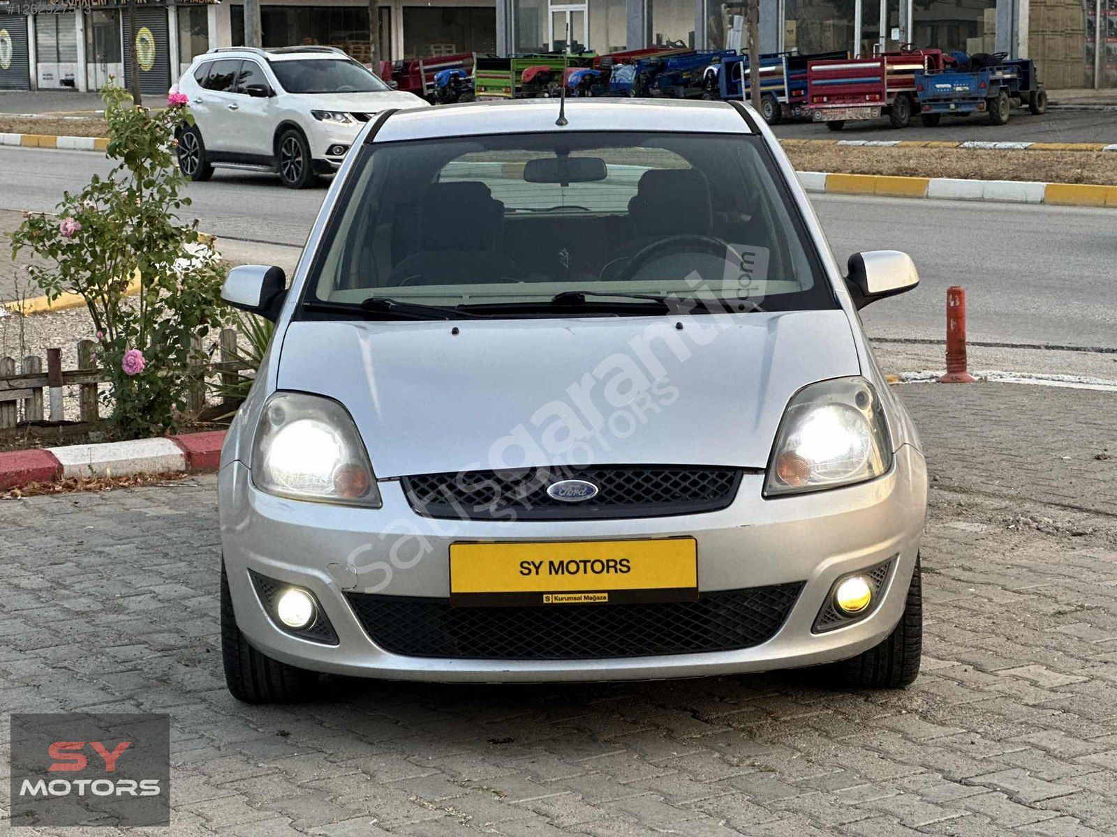 SY den 2006 MODEL FORD FİESTA 1.4 DİZEL MAKYAJLI KASA