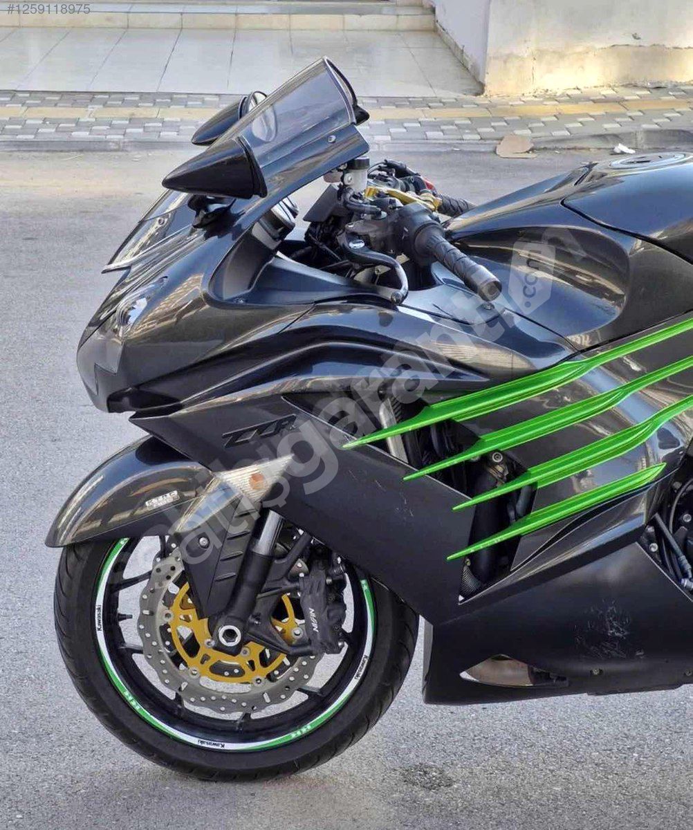 HASTASINA ZZR1400 KAWASAKİ