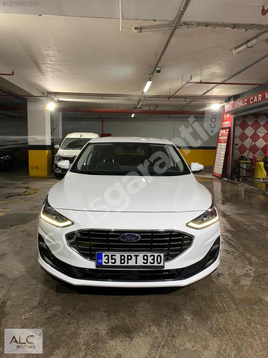 2023 Model Hatasız Boyasız 1.0 EcooBoost Focus