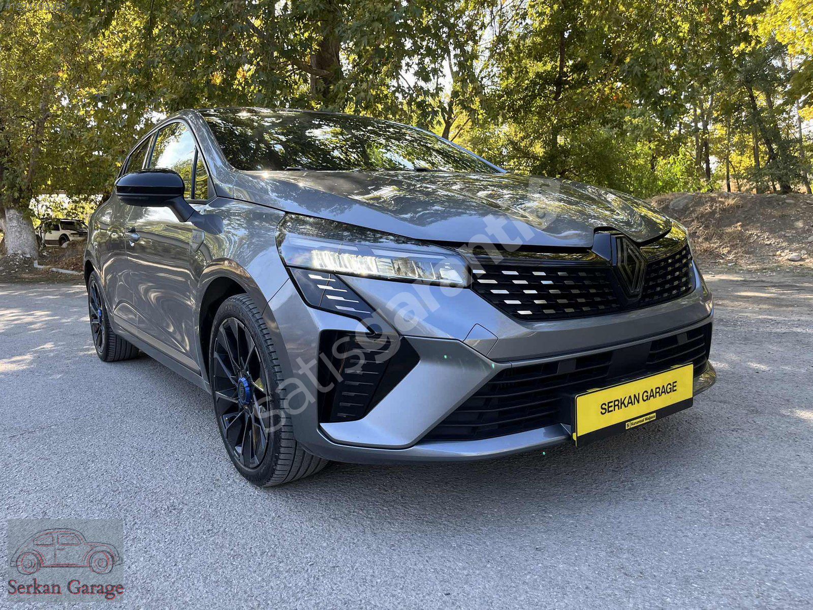 Serkan Garage'dan 2023 Renault Clio Techno Esprit Apine 1.0 Tce