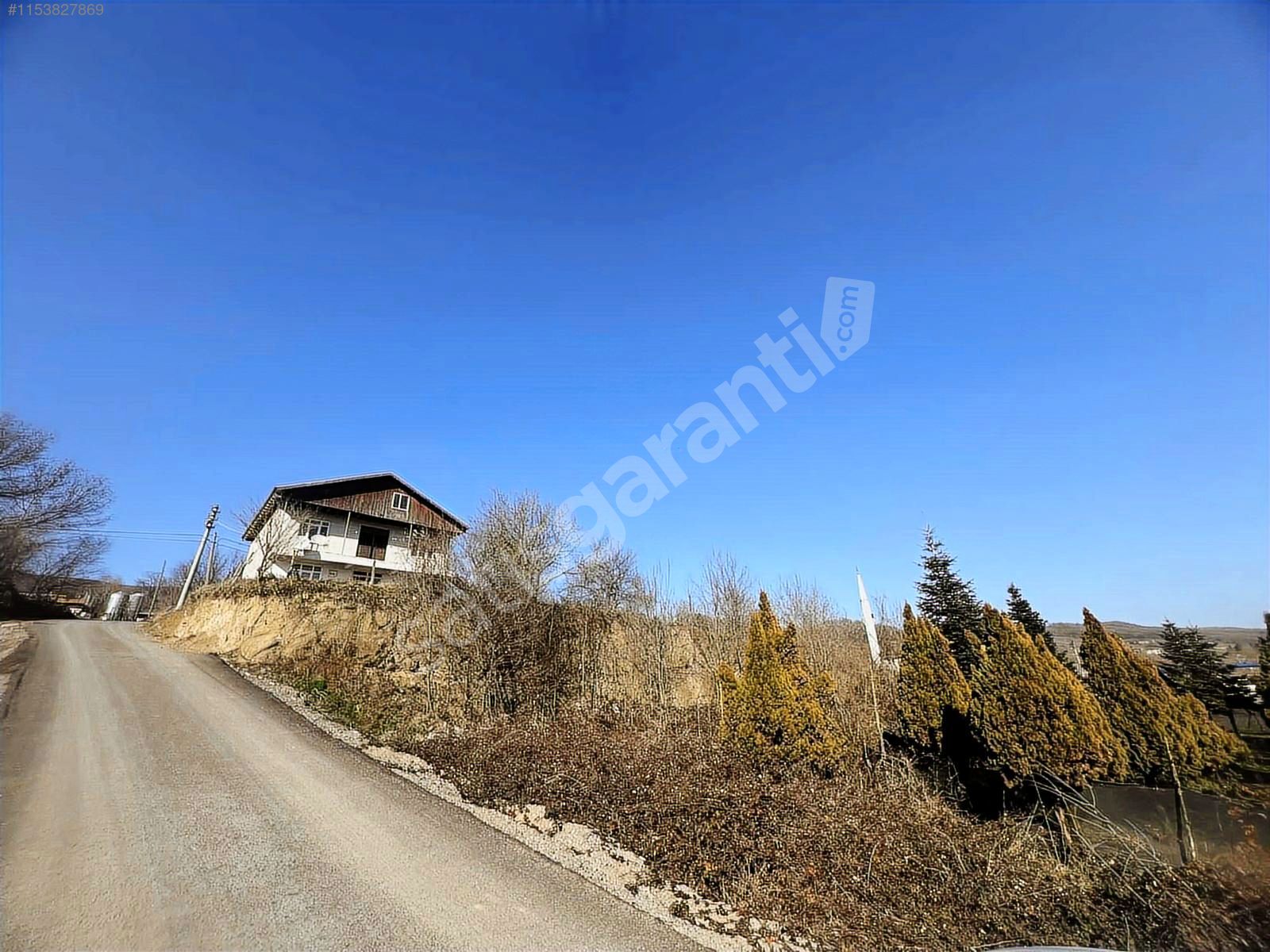 HICRIYE MAHALLESİNDE 5711 m2 KÖY İÇİ İNARLI (DEPOLAMA ) İMARLI