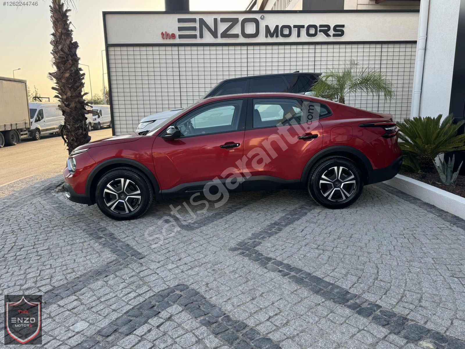 ENZO MOTORS 2023 CITROEN C4X 1.5 DIZEL FEELBOLD HATASIZ KIRMIZI