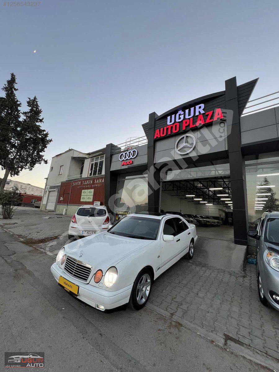 TRnin EN UCUZU BEYAZ İNCİ SUNROOFLU TEMİZ BAKIMLI